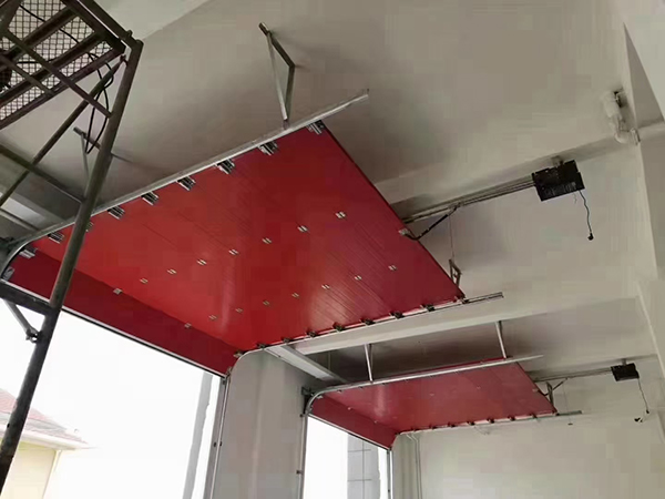 兰州工业翻板门 兰州工业翻板门