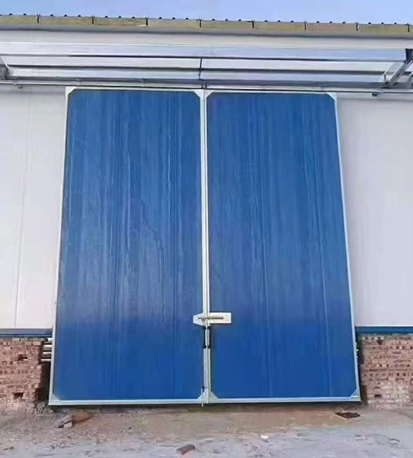 兰州工业门在大型仓储物流通道中的应用实例