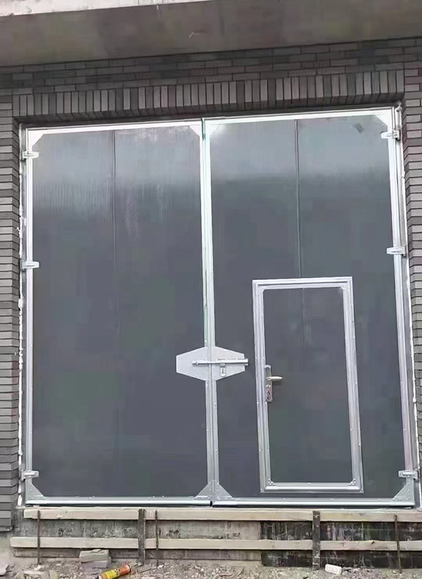 兰州工业平开门在大型设备制造车间的应用实例